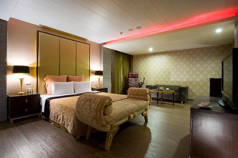 Crystal Business Motel Синьчжу Экстерьер фото